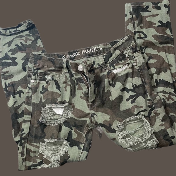 Camo Ripped Jeans - Picture 2 of 4